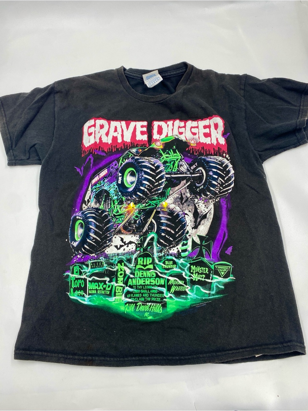 VTG Vintage 2000 Grave Digger Monster Jam Truck Graphic Tee Youth L